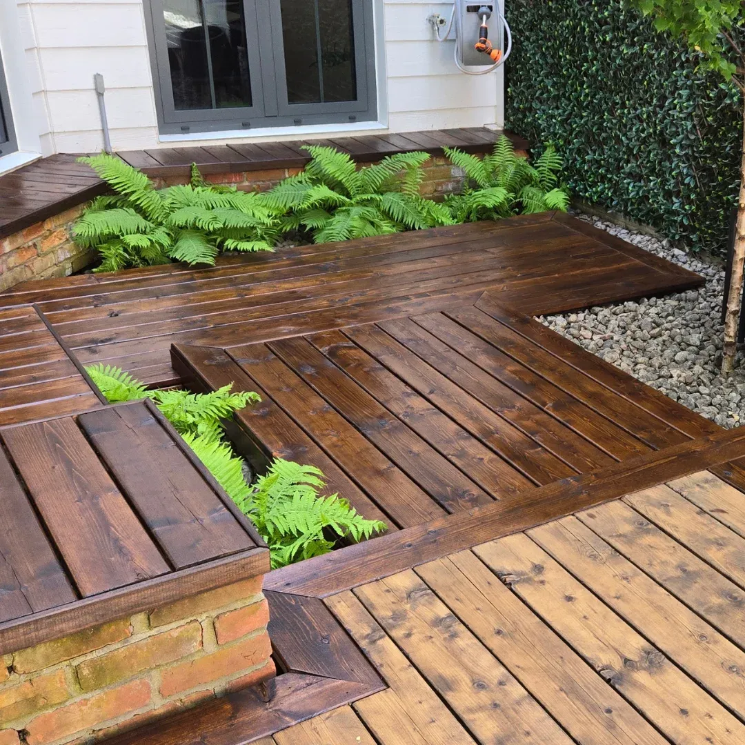 Réalisation d'entretien de bois extérieur Teinture Bois'Elle 11